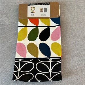 Orla Kiely Multicolor Leaf Pattern Towels